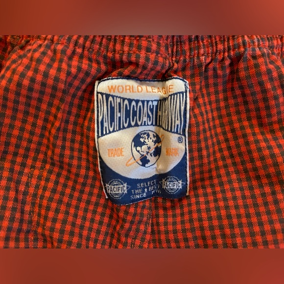 PCH Pacific Coast Highway World League Reversible Pull On Red Green Shorts L - Picture 6 of 8